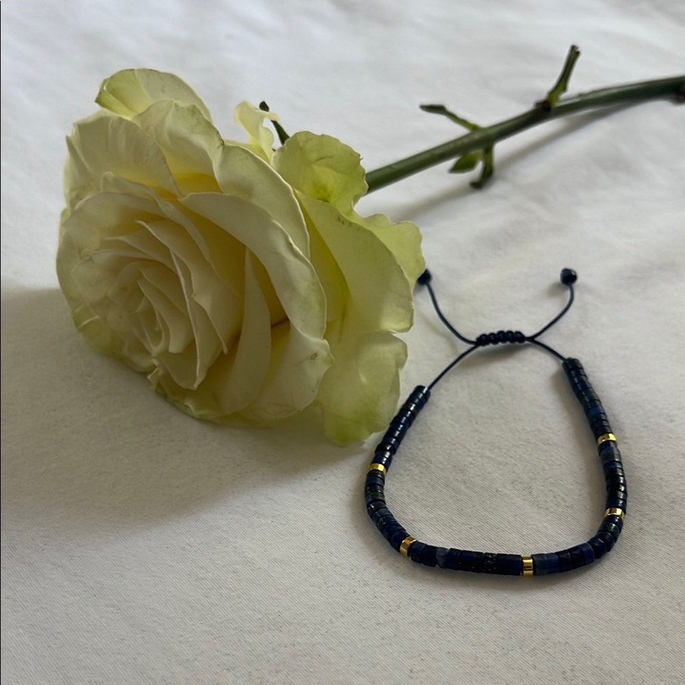 Elegant Blue and Gold Beaded Bracelet